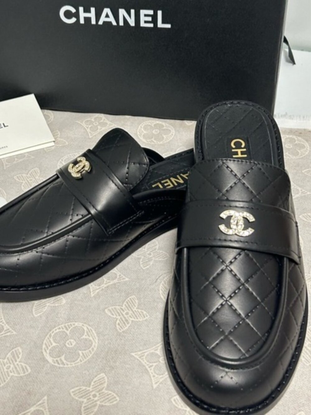 Chanel black loafers mules - Picture 6 of 7